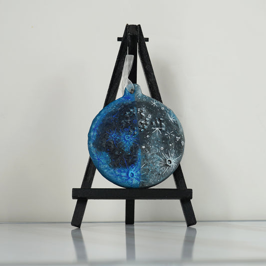 Daytime Waxing Quarter Bauble